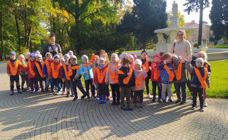 Wycieczka Smerfów i Misiów do Parku Strzeleckiego 🍂🍁