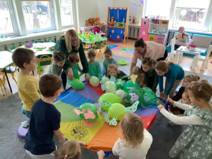 Do przygód w krainie dinozaurów zaprosiliśmy naszych nowych kolegów.  