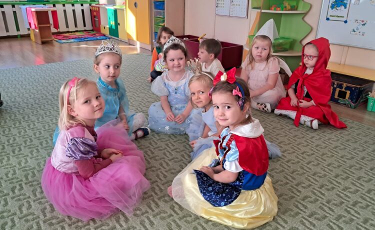 Dzień postaci z bajek