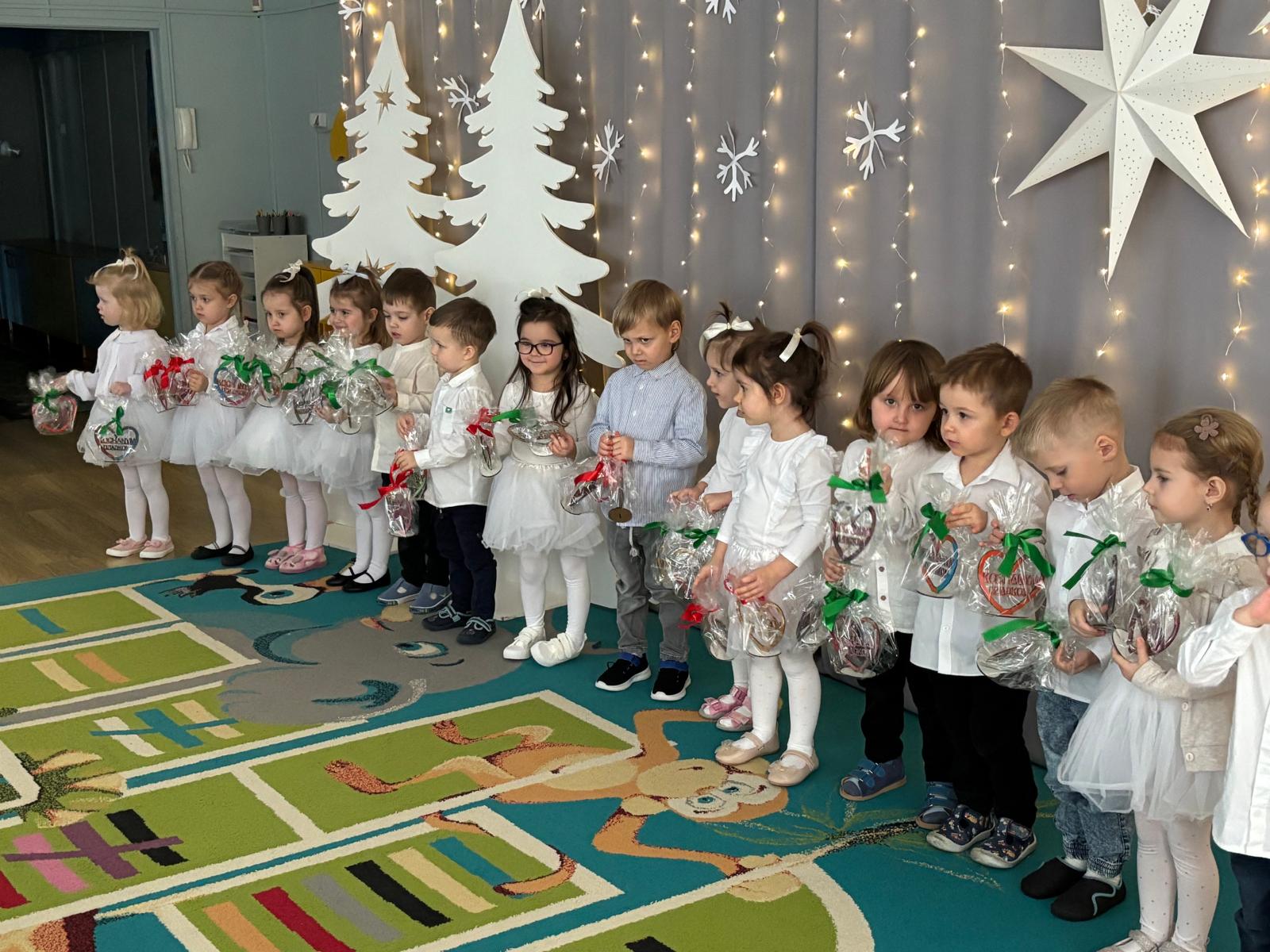 Dziś dzień babci i dziadziusia o tym pamiętają każdy wnuk i wnusia! 🙂&nbsp; &nbsp;